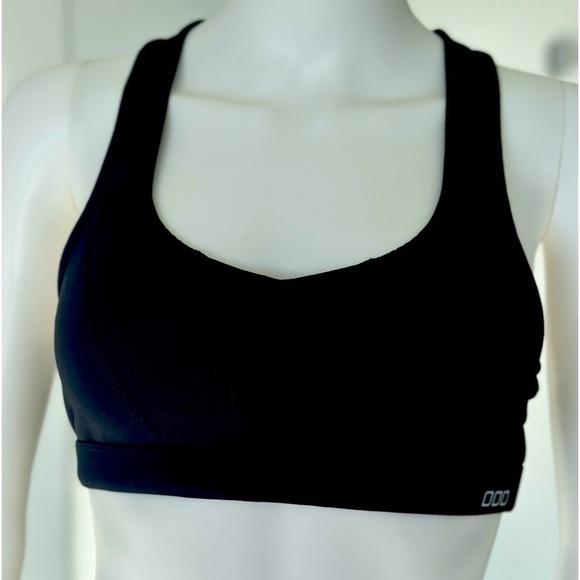 Lorna Jane sports bra size XS/S in Black medium support pull on - Picture 1 of 5